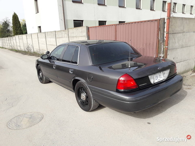 Ford Crown Victoria P71 Police Interceptor CVPI