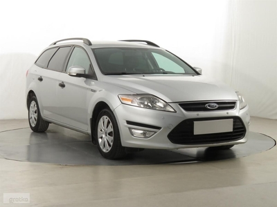 Ford Mondeo VII , Salon Polska, Parktronic