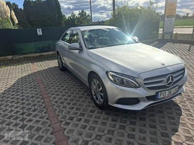 Mercedes-Benz Klasa C W205 300 4Matic 3.0 benzyna 245KM 2016r