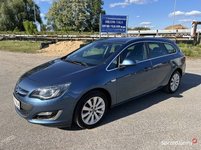 Opel Astra 1.6 BENZYNA Klimatronik Tempomat Ledy BiXenon Kamera Serwisowana