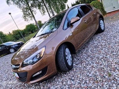 Opel Astra J