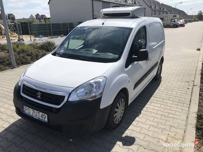 Peugeot Partner Chłodnia/Izoterma 2015 Salon Polska NIski przebieg Diesel