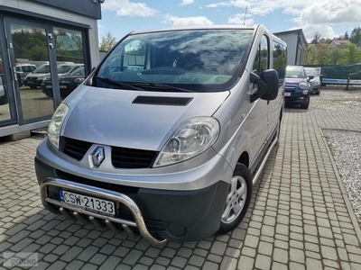 Renault Trafic II 9 miejsc