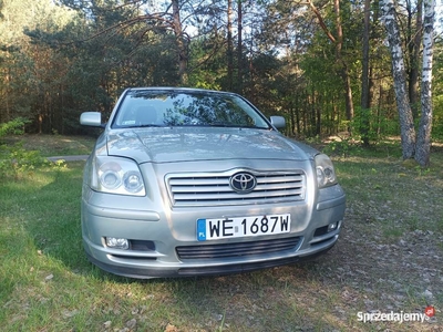 Toyota Avensis 1.8 benzyna SOL salon PL