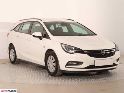 Opel Astra 1.6 108 KM 2017r. (Piaseczno)