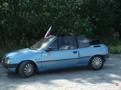 Peugeot 205CJ kabriolet.