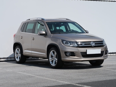 Volkswagen Tiguan , Salon Polska, 1. Właściciel, Navi, Xenon, Bi-Xenon,