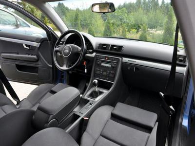Audi A4 1.8T(190KM)*Quattro*Xenon*Navi*Fotele Kubełkowe*I Wł*Alu17