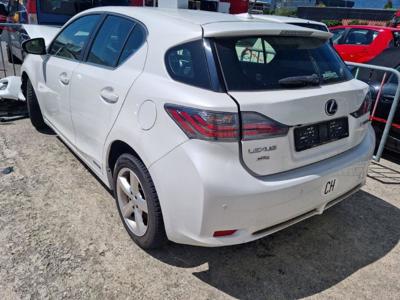 Lexus ct200h Szwajacaria Uszkodzony