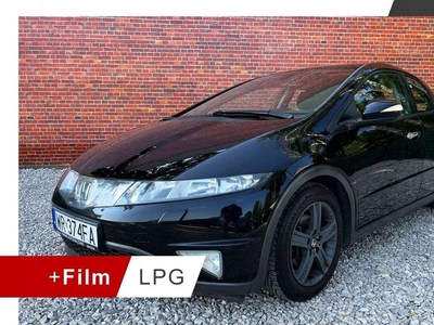 Honda Civic VIII Hatchback 5d 1.4 i 83KM 2007