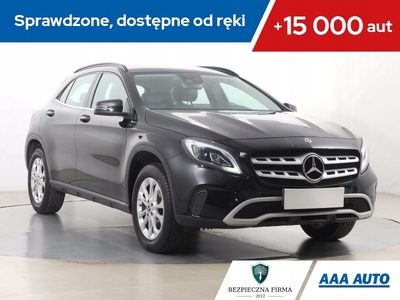 Mercedes GLA I Off-Roader Facelifting 1.6 180 122KM 2018