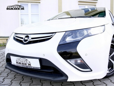 Opel Ampera 2012