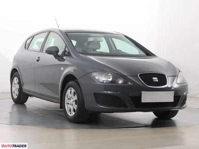 Seat Leon 1.6 100 KM 2009r. (Piaseczno)