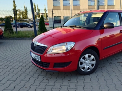 Skoda Fabia II Hatchback Facelifting 1.4 16V 85KM 2013