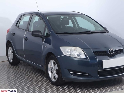 Toyota Auris 1.3 99 KM 2009r. (Piaseczno)