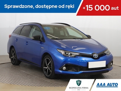 Toyota Auris II Touring Sports Facelifting 1.8 Hybrid 136KM 2018