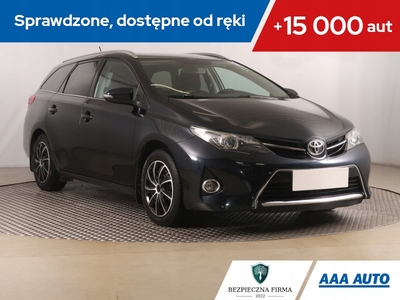 Toyota Auris II Touring Sports Valvematic 130 132KM 2014