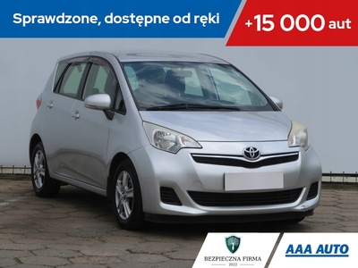 Toyota Verso-S 1.33 Dual VVT-i 99KM 2012