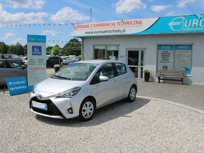 Toyota Yaris III Hatchback 5d Facelifting 2017 1.5 Hybrid 100KM 2019