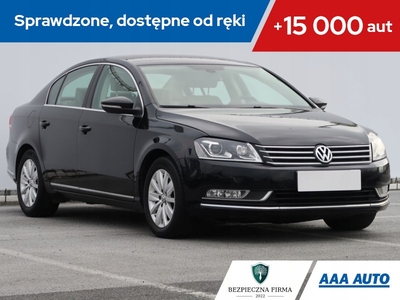 Volkswagen Passat B7 Limousine 1.8 TSI 160KM 2012