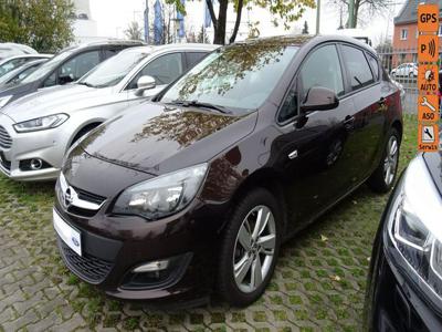 Opel Astra IV (2010-) 1.4Turbo 140KM 2xKlimatronik PDC Alu17 Wyjątkowy Stan!