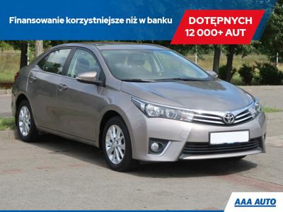 Toyota Corolla XI Sedan 1.6 Valvematic 132KM 2015