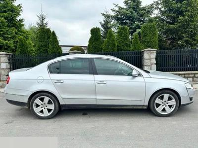 Volkswagen Passat B6 Sedan 1.6 TDI-CR DPF BlueMotion 105KM 2010