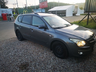 Hyundai i30 2010 1.6 115 km