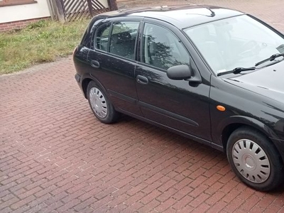 Nissan Almera 1,5 benzyna 2002r.