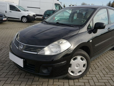 Nissan Tiida I [C11] 1.5DCi 106KM salon