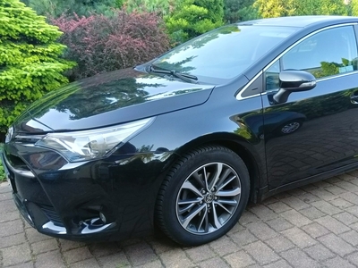 Toyota Avensis IV 2.0 , zakupiony w polskim salonie