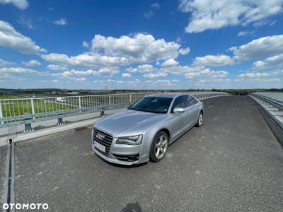 Audi A8 4.2 FSI quattro tiptronic Langversion