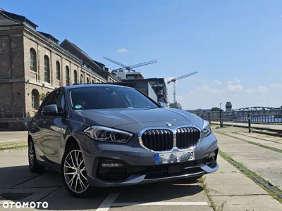 BMW Seria 1 118i Sport Line