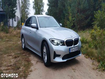 BMW Seria 3 318d