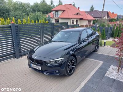 BMW Seria 3 318i Sport Line