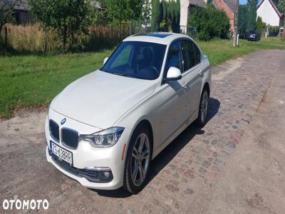 BMW Seria 3 328i Luxury Line