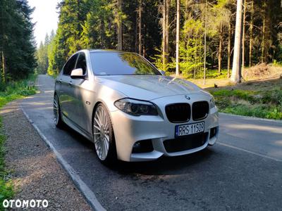 BMW Seria 5 550i xDrive Sport-Aut