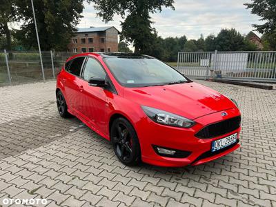 Ford Focus 1.5 EcoBoost Red Edition ASS