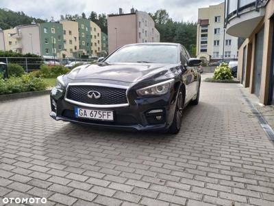 Infiniti Q50 2.0t Sport Sound Studio by Bose