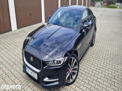 Jaguar XE 2.0 D AWD R-Sport