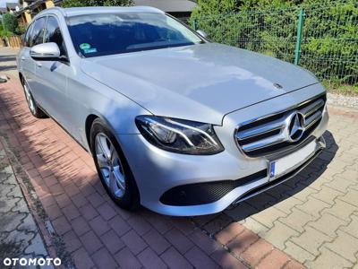 Mercedes-Benz Klasa E 220 d T 9G-TRONIC