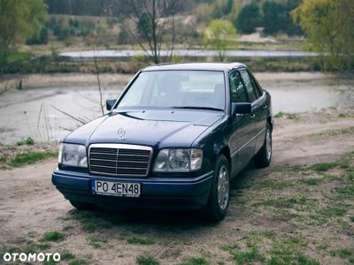 Mercedes-Benz W124 (1984-1993)