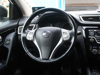 Nissan Qashqai 2015 1.2 DIG