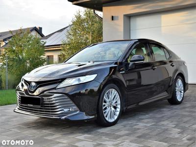 Toyota Camry Luxury