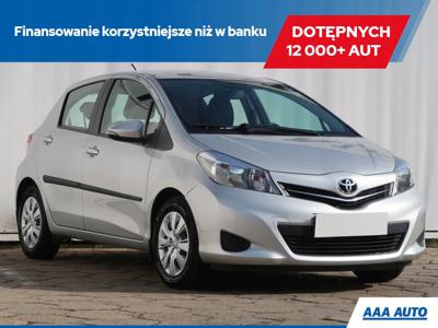 Toyota Yaris III Hatchback 5d 1.0 VVT-i 69KM 2011