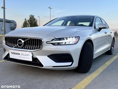 Volvo S60 T6 AWD Momentum Pro