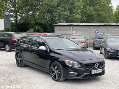 Volvo V60 T6 AWD Drive-E R-Design Momentum