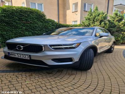 Volvo XC 40 T5 AWD Momentum