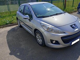 Peugeot 207, 1,4 benzyna, 2010r