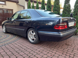 Sprzedam Mercedes E 270 CDI W210 Klima Automat